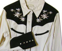 Modestone Women's Embroidered Long Sleeve Shirt Floral Filigree S Beige